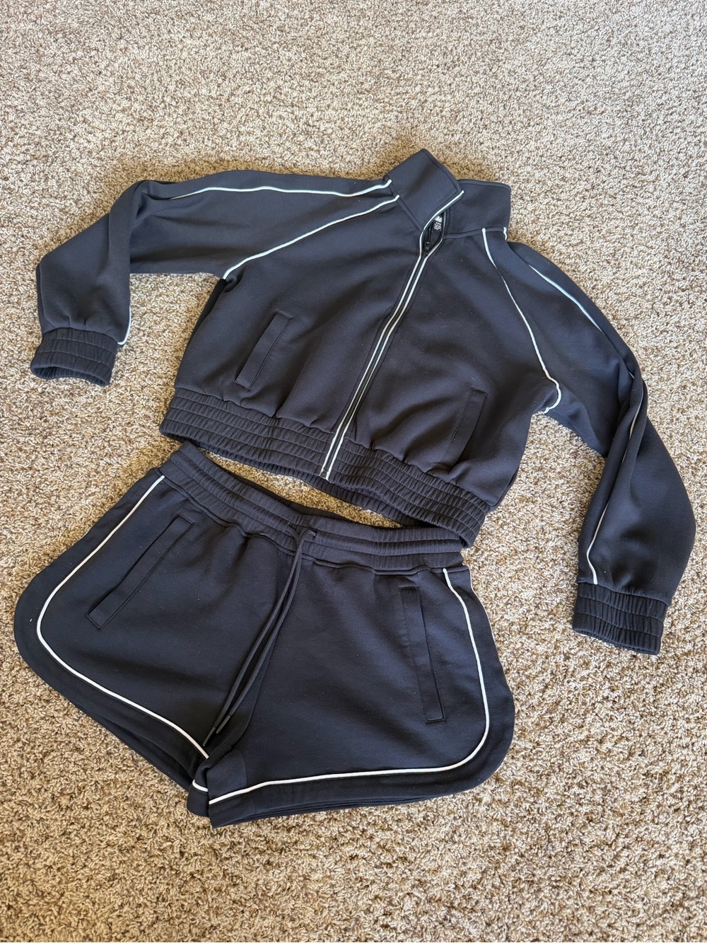 Avia set M bottoms and S jacket
